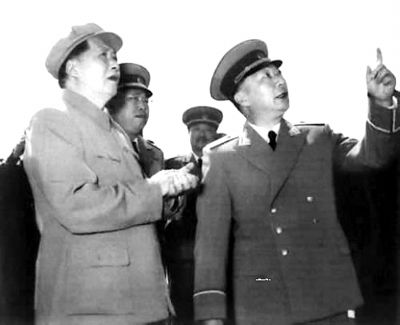 毛泽东站在民族利益的最高点, 科学地制订“香港、澳门回归蓝图”